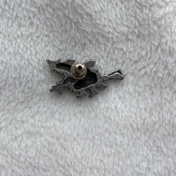 Witch pin - Picture 2 of 3